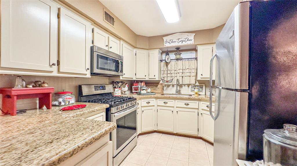 12591 St Louis Court, Willis, Texas image 9