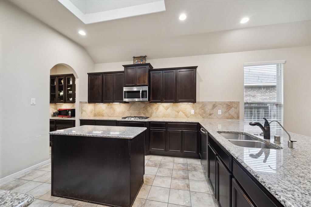 3707 Daintree Park Drive, Katy, Texas image 11