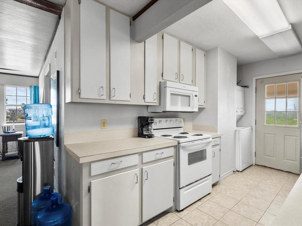 1134 & 1126 Canal Drive, Surfside Beach, Texas image 13