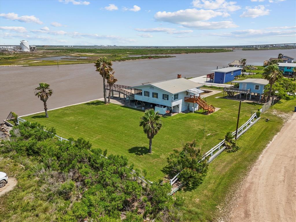 1134 & 1126 Canal Drive, Surfside Beach, Texas image 6