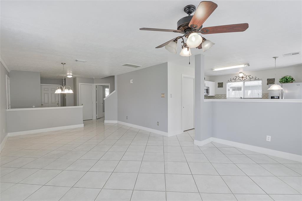 415 Vane Way, Crosby, Texas image 8