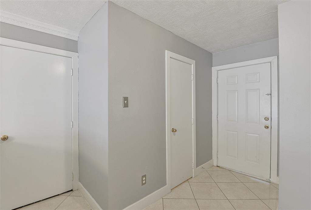 415 Vane Way, Crosby, Texas image 4