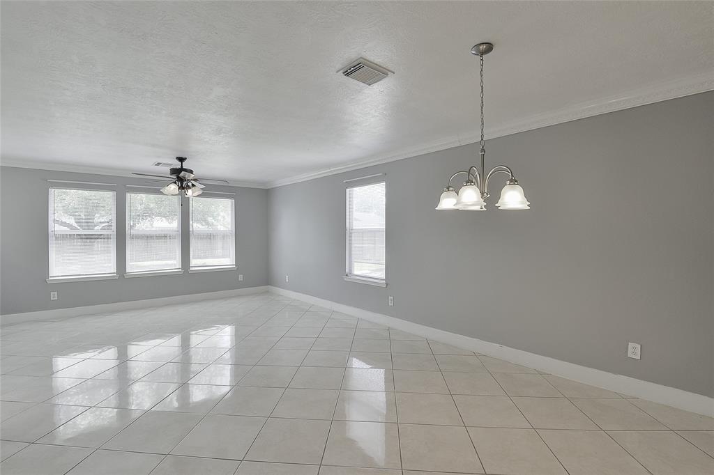 415 Vane Way, Crosby, Texas image 6