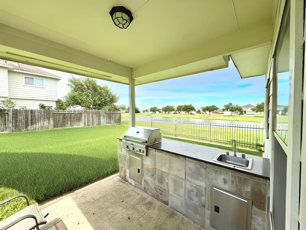14 Palm Desert Drive, Manvel, Texas image 7