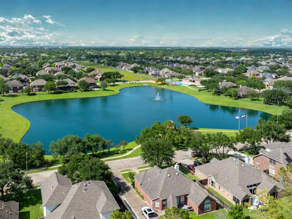 14 Palm Desert Drive, Manvel, Texas image 2