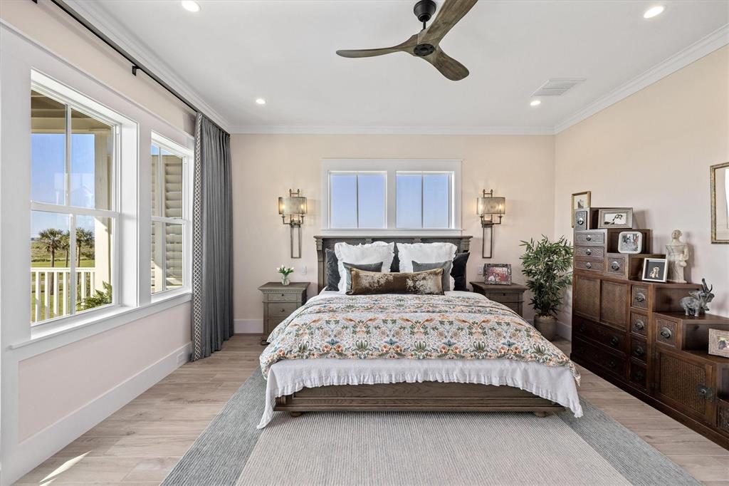 2646 E Seaside Drive, Galveston, Texas image 31