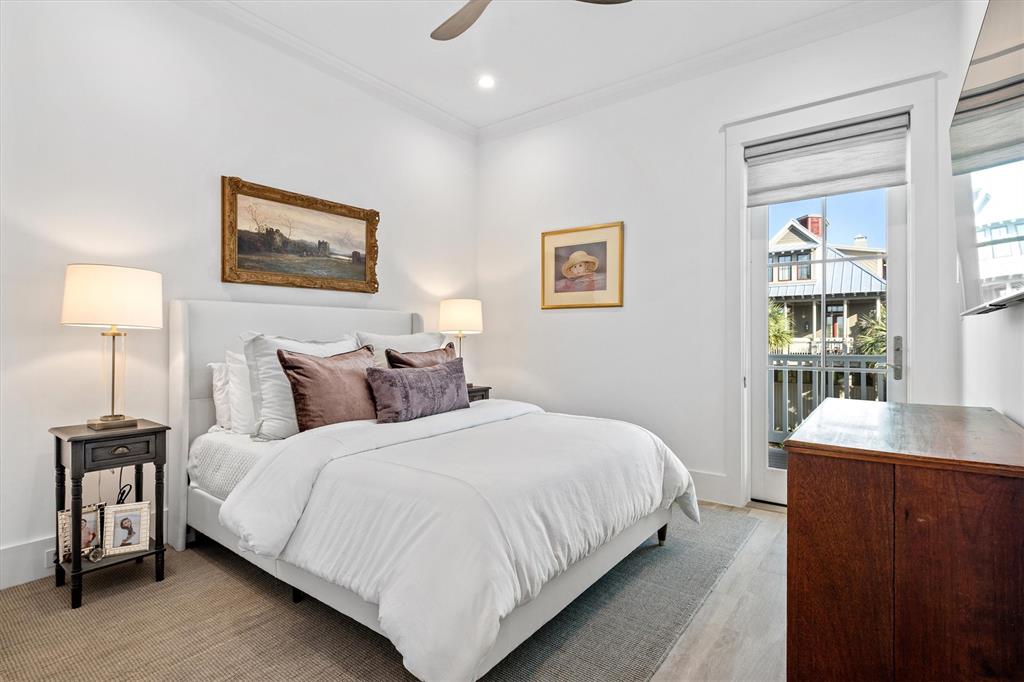2646 E Seaside Drive, Galveston, Texas image 38