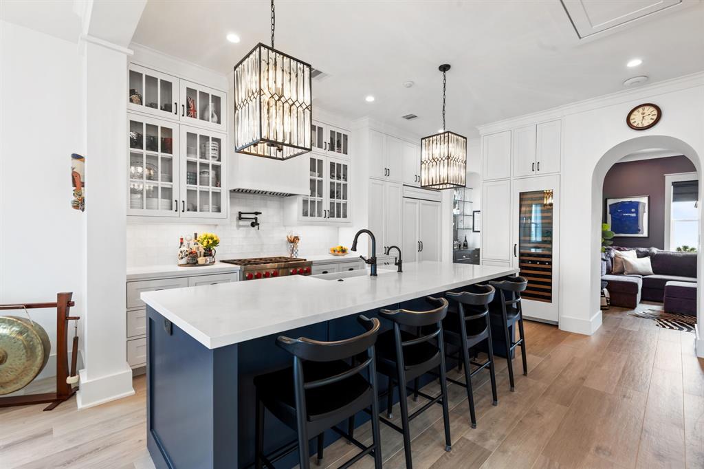 2646 E Seaside Drive, Galveston, Texas image 17
