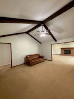8615 Washington Boulevard, Beaumont, Texas image 2