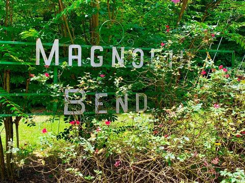 Photo of 0 E Parkway Drive, Conroe, TX 77302 (MLS # 37467137)