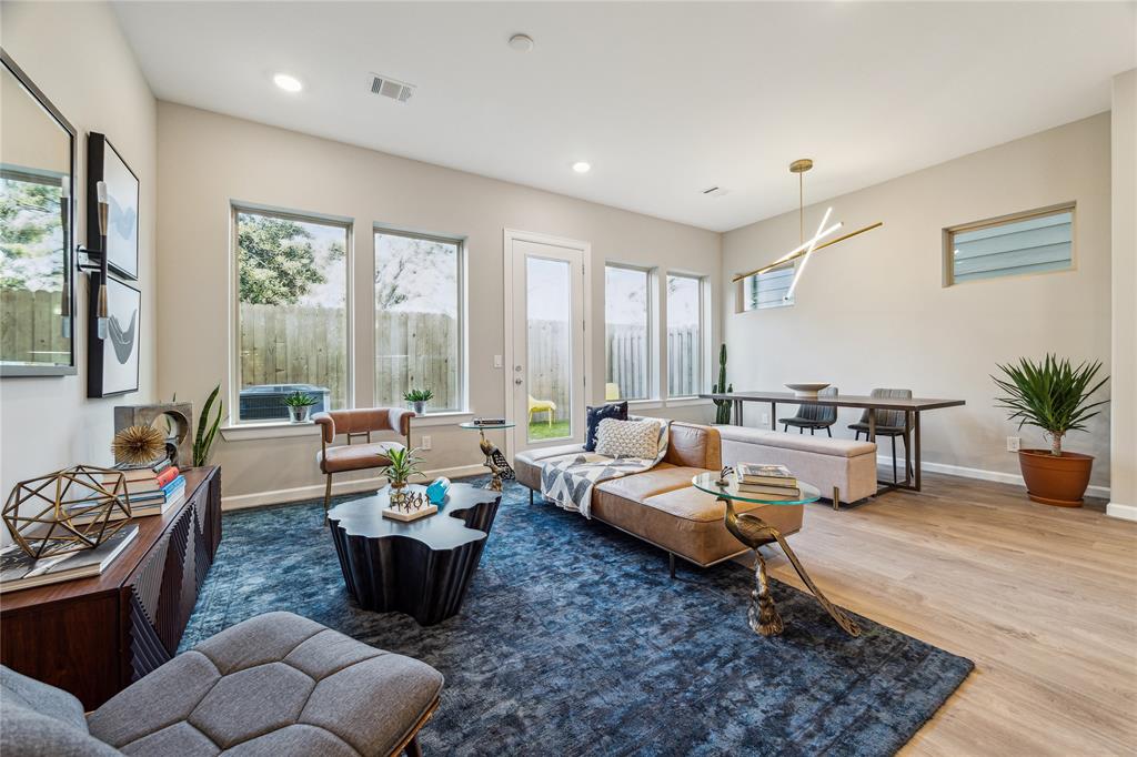 5221 Amber Sunrise Drive, Houston, Texas image 6