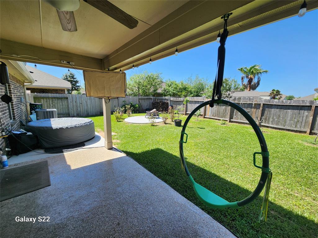 3050 Coreopsis Court, Dickinson, Texas image 23