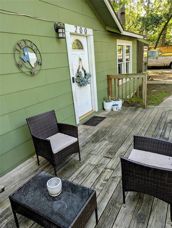 200 Commanche Road, Conroe, Texas image 3