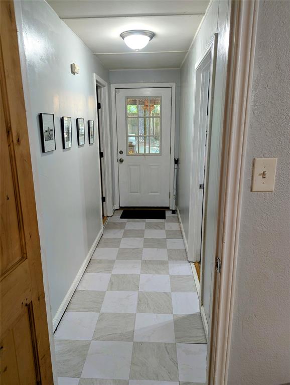 200 Commanche Road, Conroe, Texas image 13