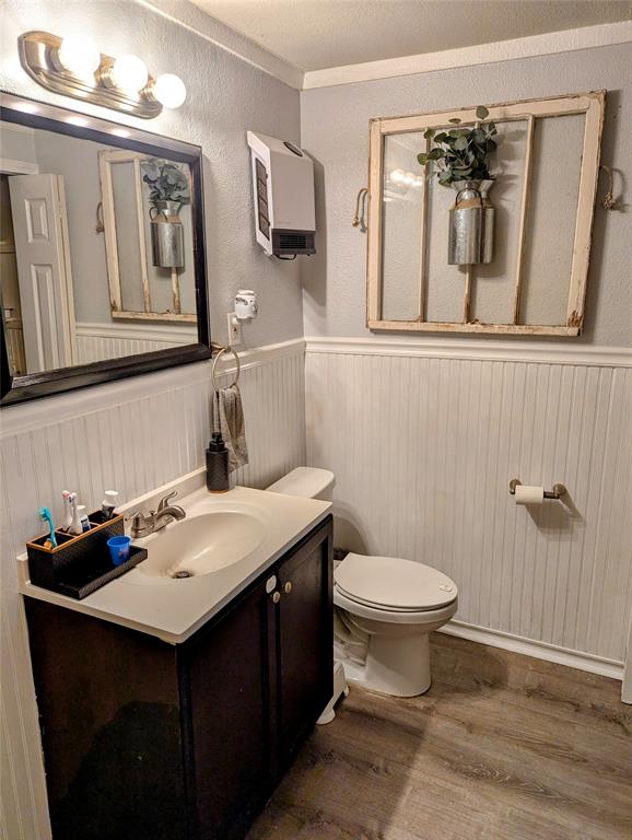 200 Commanche Road, Conroe, Texas image 12