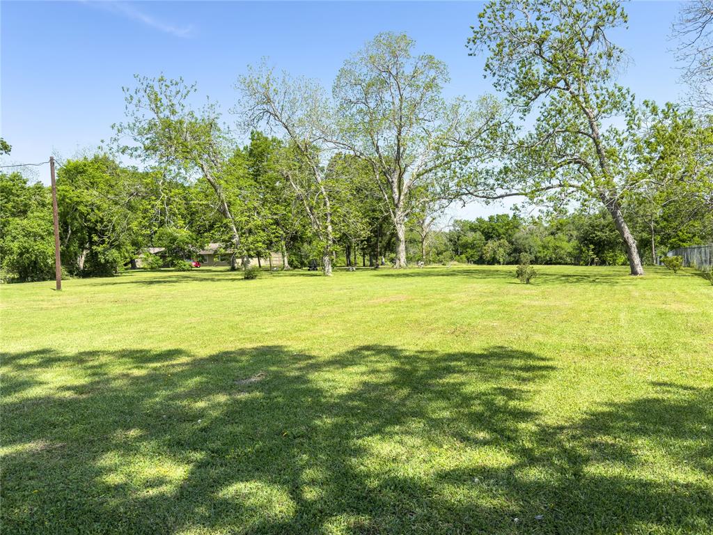 2817 Fisher Hill Ln Ln, Baytown, Texas image 9