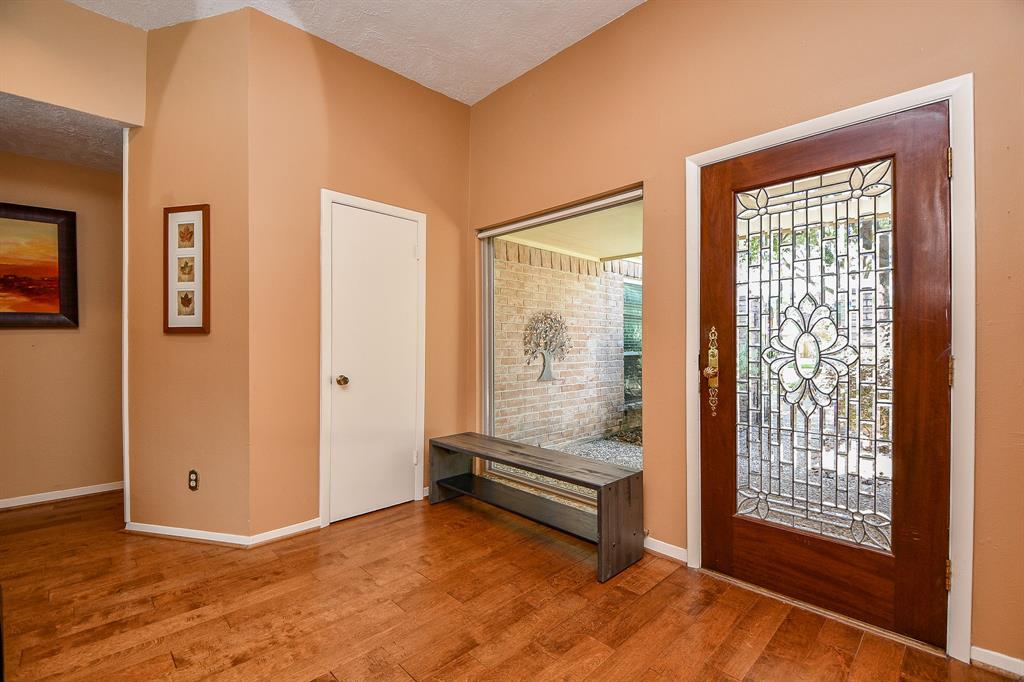 3915 Pleasant Valley Drive, Missouri City, Texas image 23