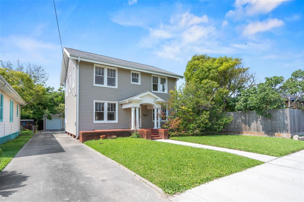 3910 Avenue R 1/2