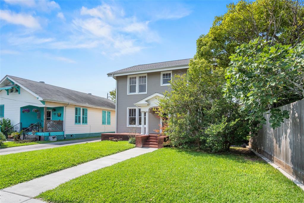 3910 Avenue R 1/2
