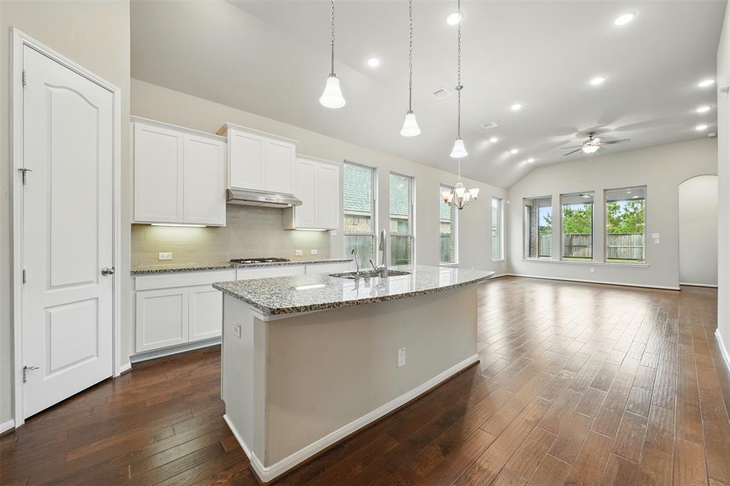 2123 Great Egret Bend, Brookshire, Texas image 13