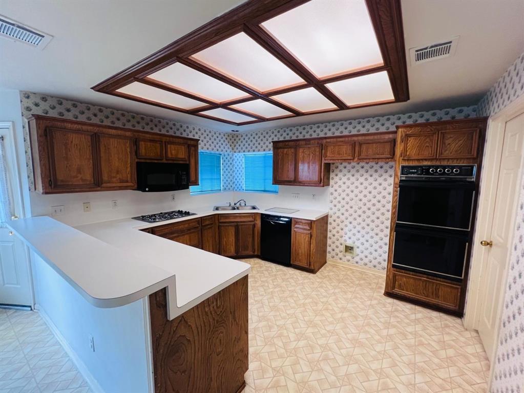 16918 Ascot Meadow Drive, Sugar Land, Texas image 10