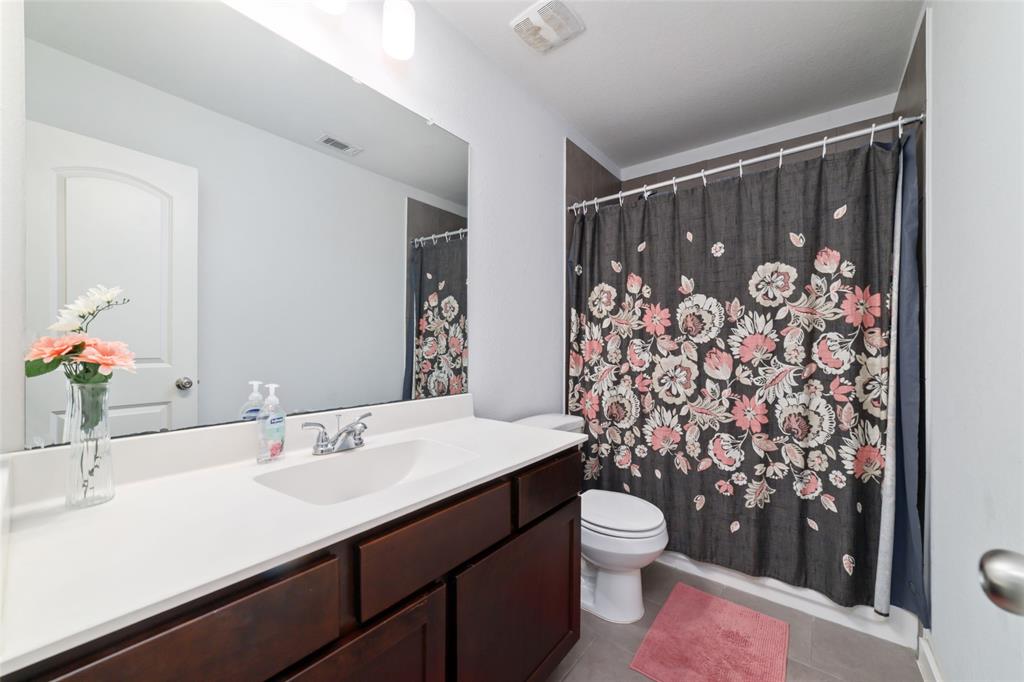 6815 Bardsdale Court, Rosharon, Texas image 16