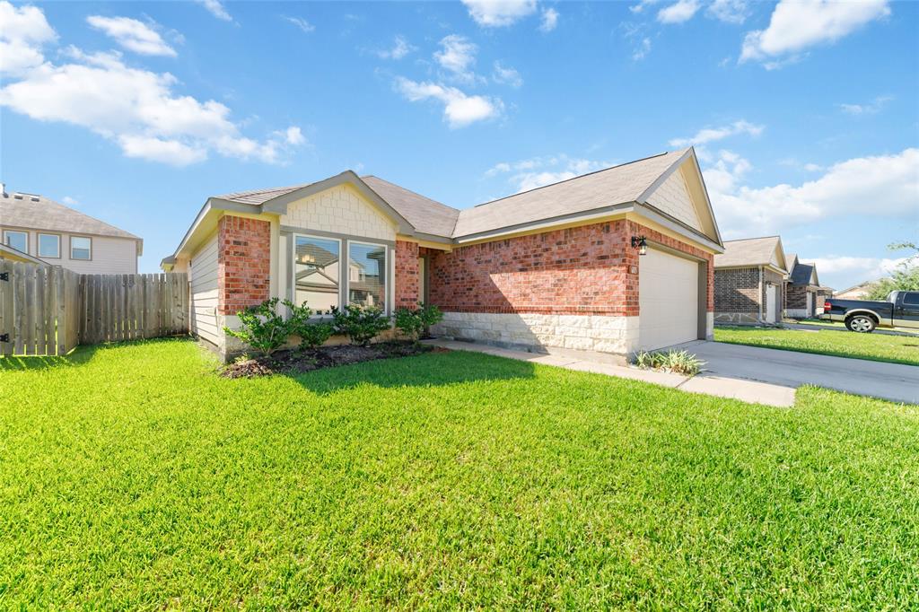 6815 Bardsdale Court, Rosharon, Texas image 1