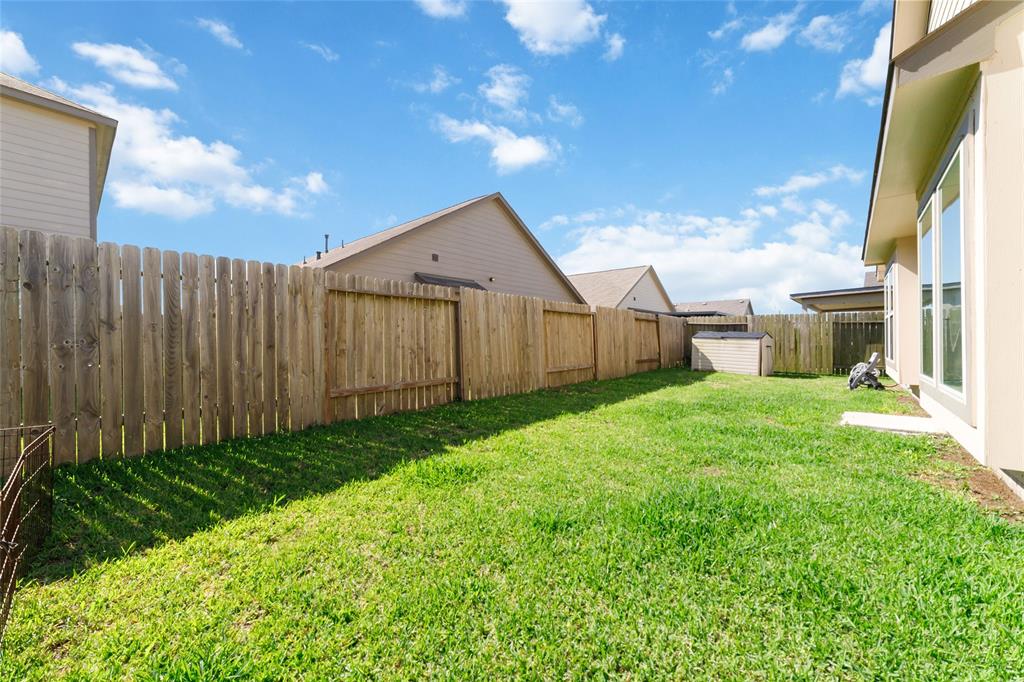 6815 Bardsdale Court, Rosharon, Texas image 21