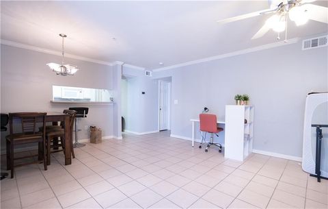 501 W 26th Street 208 Austin TX 78705