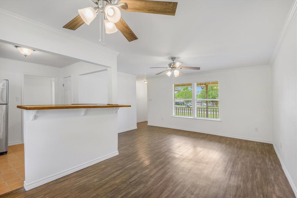 310 Highland Drive, Hitchcock, Texas image 7