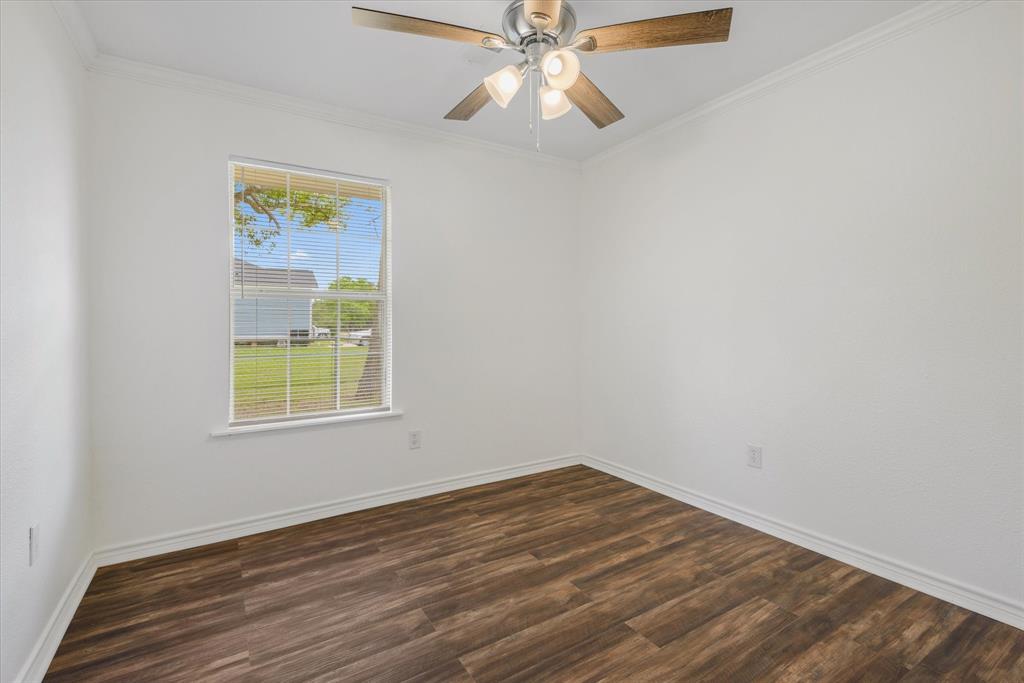 310 Highland Drive, Hitchcock, Texas image 16