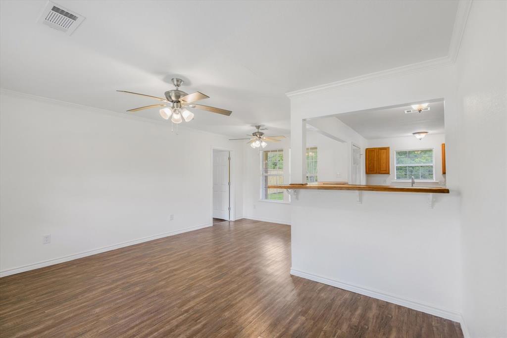 310 Highland Drive, Hitchcock, Texas image 5