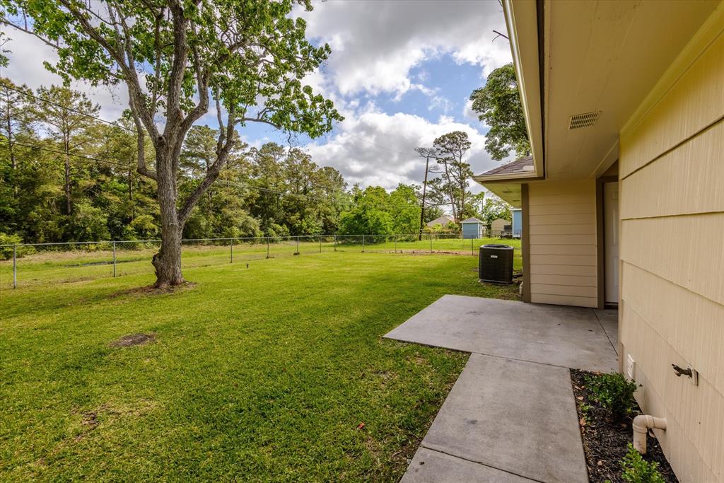 310 Highland Drive, Hitchcock, Texas image 21