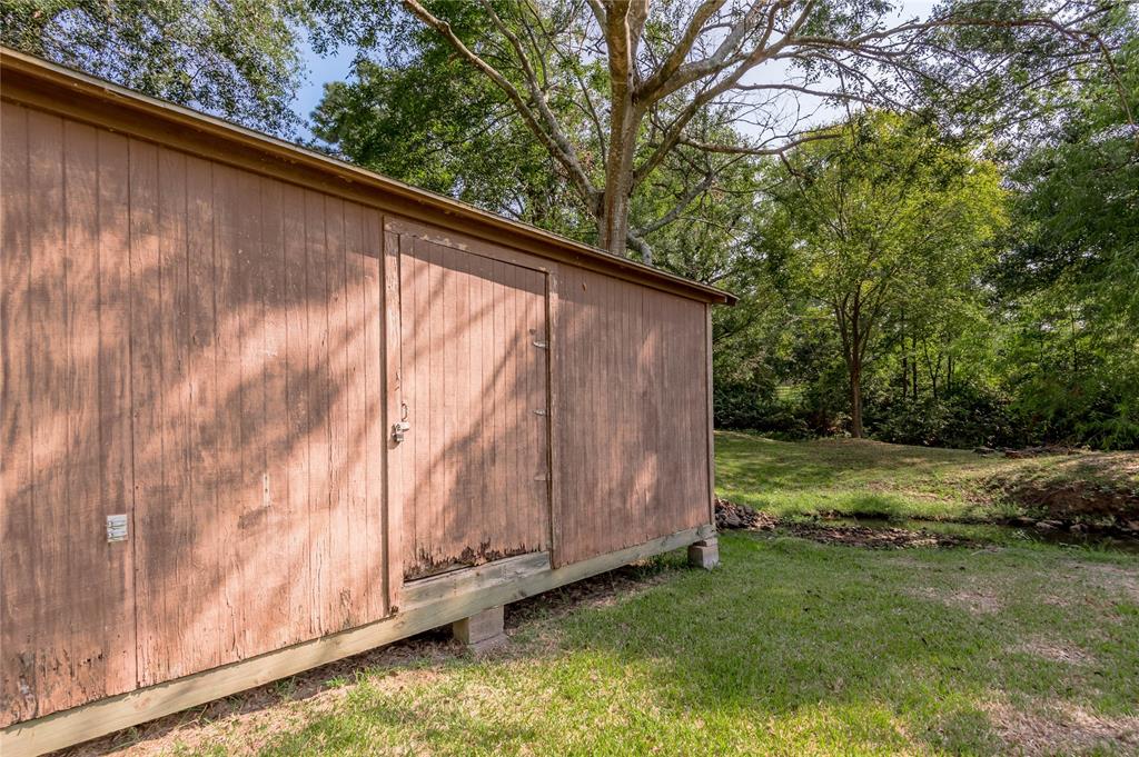 405 Peacock Path, Trinity, Texas image 34