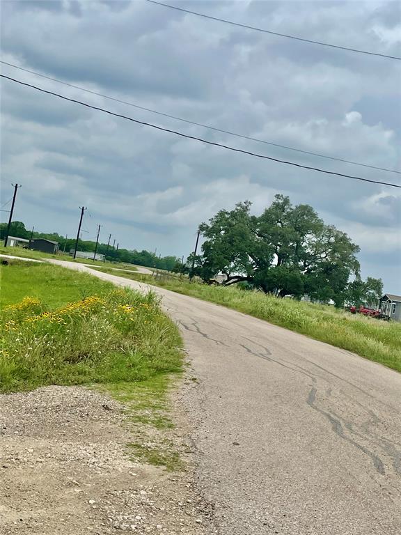 271 Sabinal Street, Boling, Texas image 3