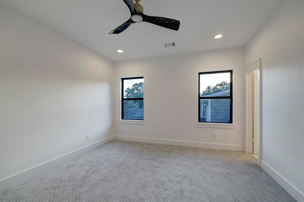 1349 Chantilly Lane, Houston, Texas image 24