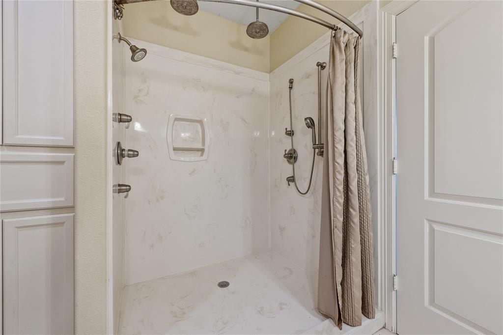 303 Winkler Street, Baytown, Texas image 23