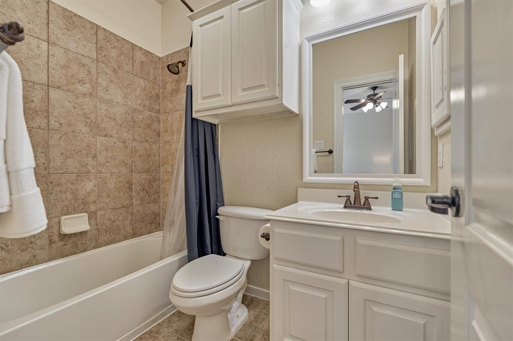 35 Player Oaks Place, The Woodlands, Texas image 46