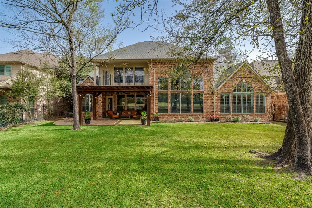 35 Player Oaks Place, The Woodlands, Texas image 6