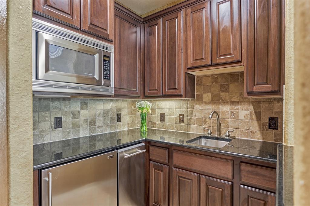 35 Player Oaks Place, The Woodlands, Texas image 41