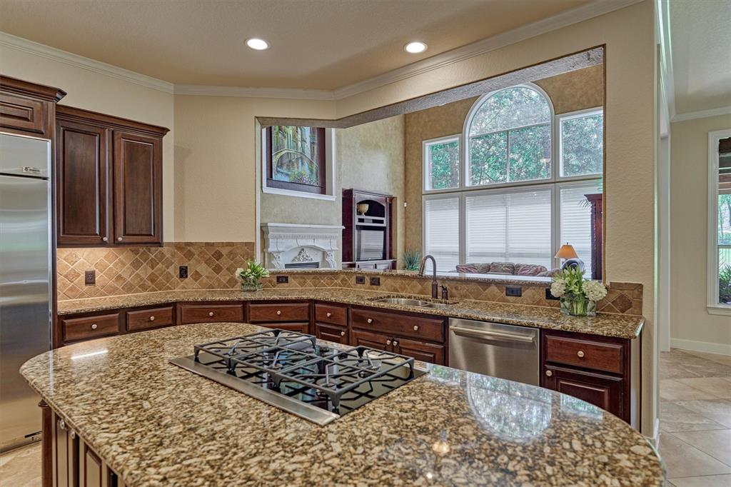 35 Player Oaks Place, The Woodlands, Texas image 27