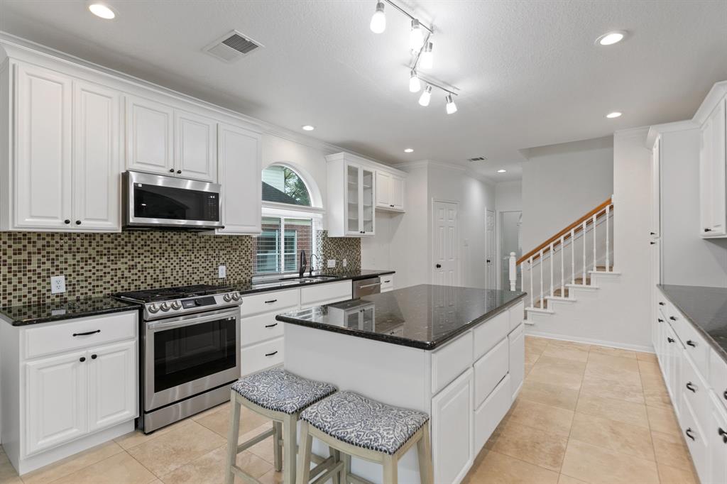 4818 Periwinkle Court, Sugar Land, Texas image 18