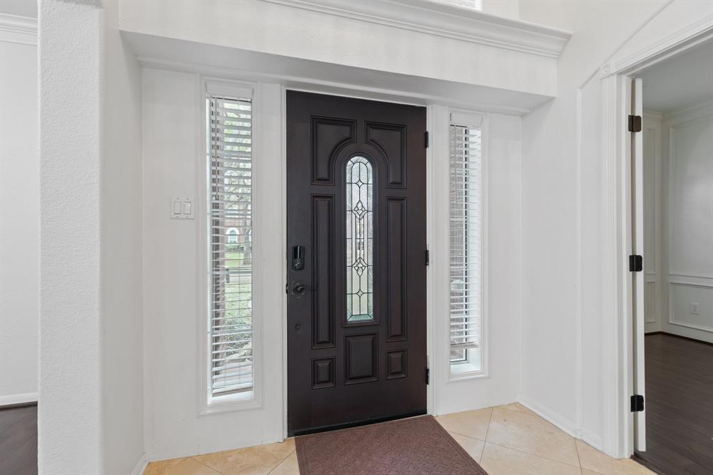 4818 Periwinkle Court, Sugar Land, Texas image 6