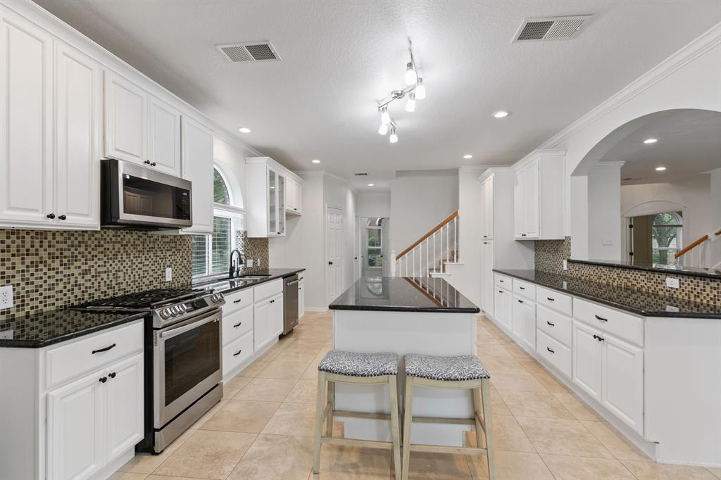 4818 Periwinkle Court, Sugar Land, Texas image 16