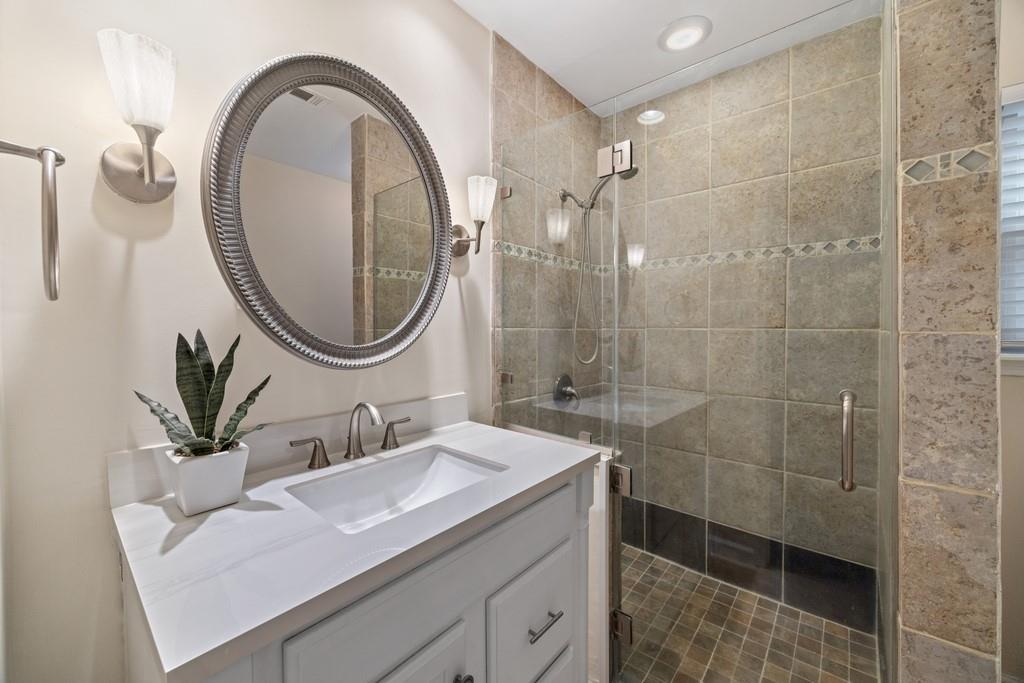 827 Greenbelt Drive, Houston, Texas image 11