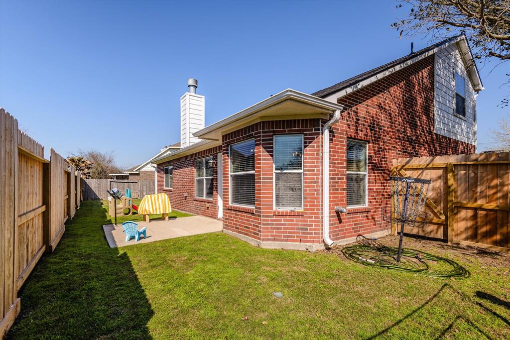 1801 Autumn Pond Circle, Alvin, Texas image 27