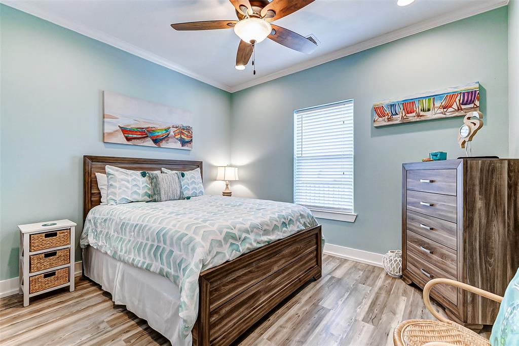 978 Seadrift Drive, Crystal Beach, Texas image 32