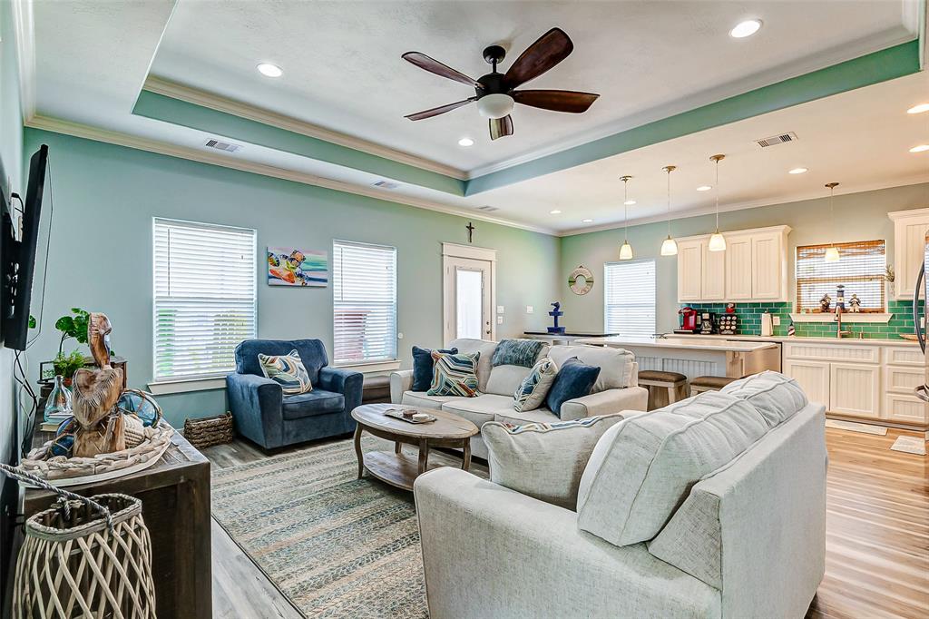 978 Seadrift Drive, Crystal Beach, Texas image 21