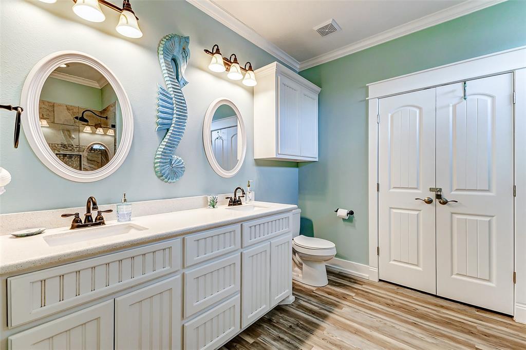 978 Seadrift Drive, Crystal Beach, Texas image 35