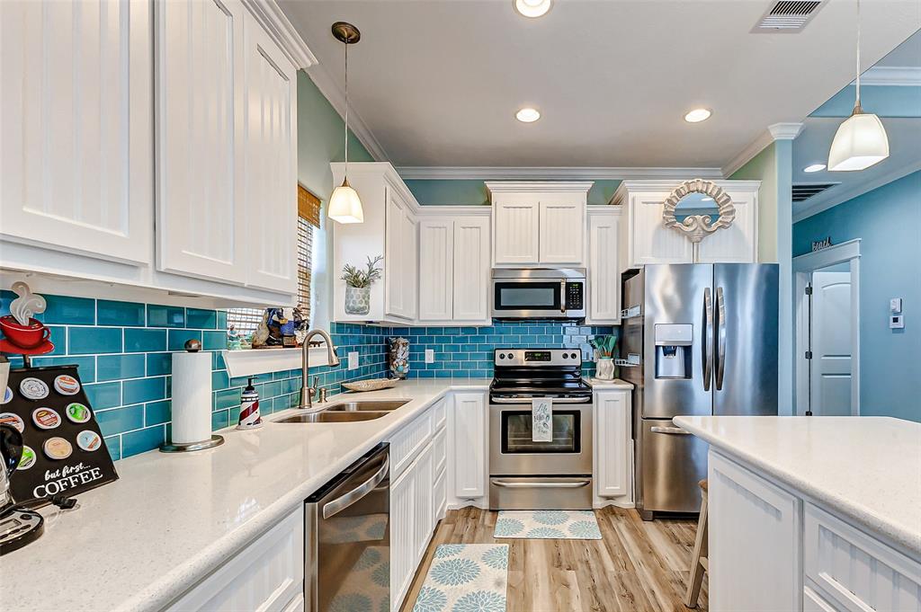 978 Seadrift Drive, Crystal Beach, Texas image 14